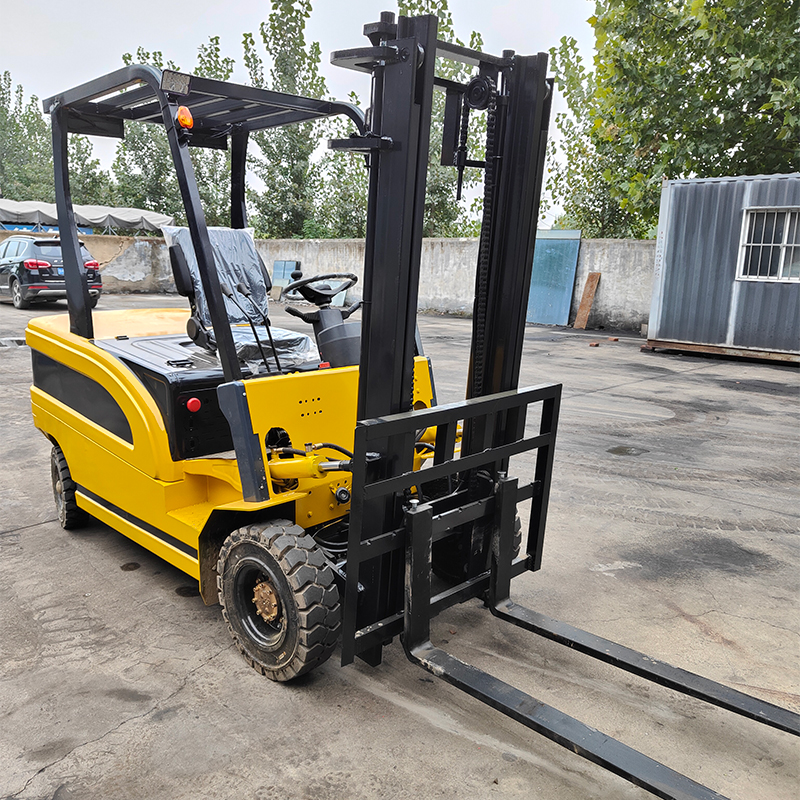 HT25  electric forklift